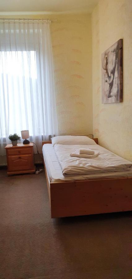 Hotel Zum Deutschen Eck Velbert Luaran gambar